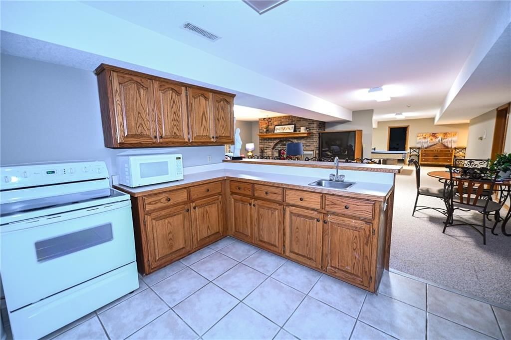 304 Reavley Drive — photo 70