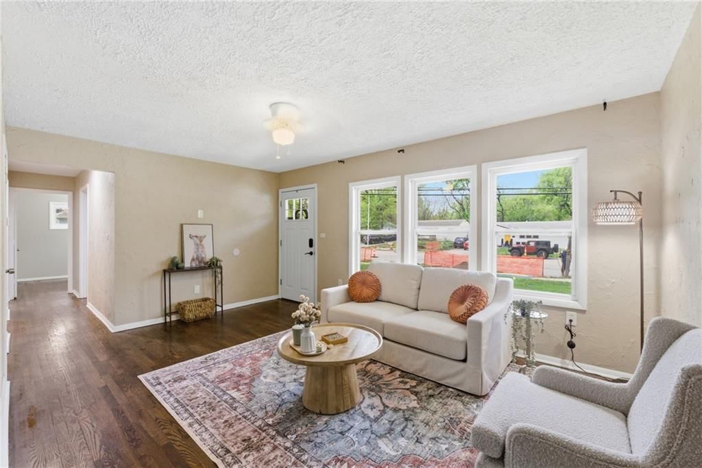 10803 Blue Ridge Boulevard — photo 4