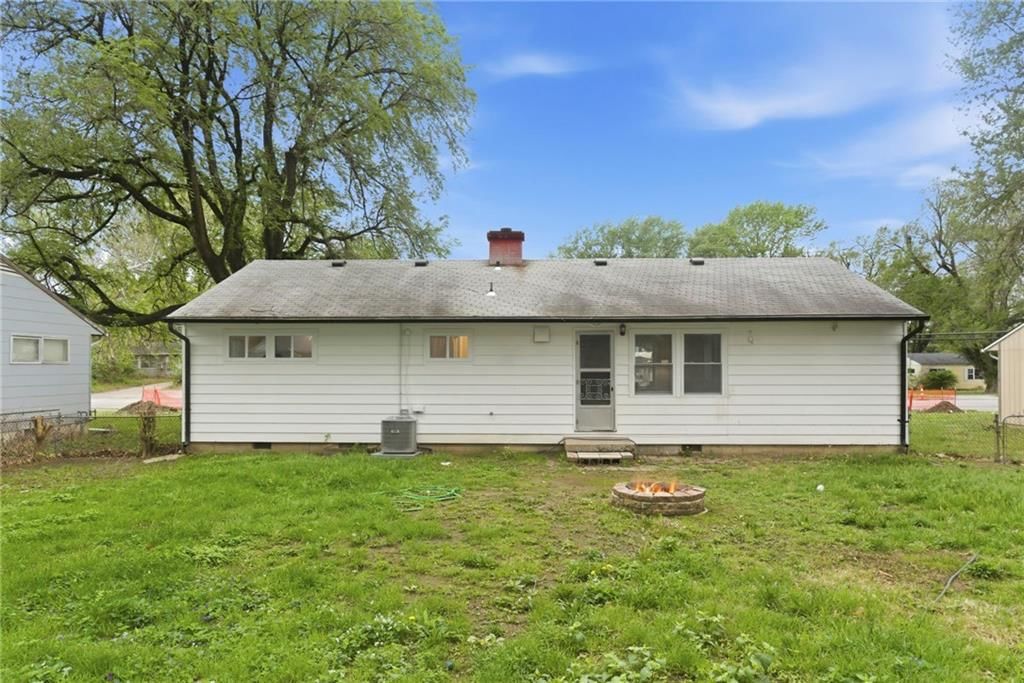 10803 Blue Ridge Boulevard — photo 15