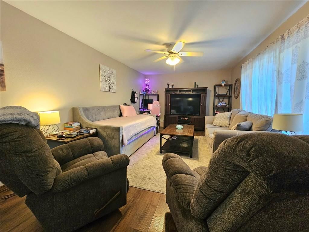 403 Fireside Drive — photo 3