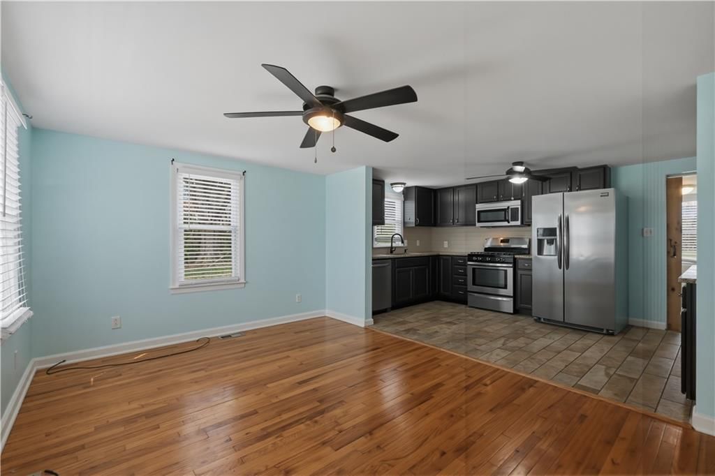 6200 NE Russell Road — photo 7