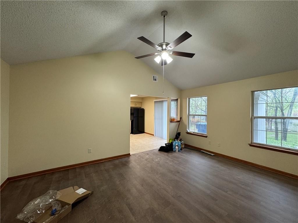 1608 N Lazy Branch Road — photo 2
