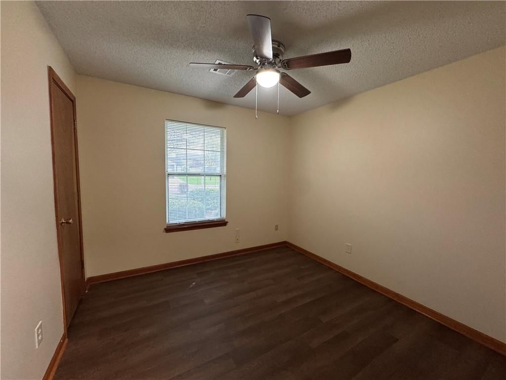 1608 N Lazy Branch Road — photo 5