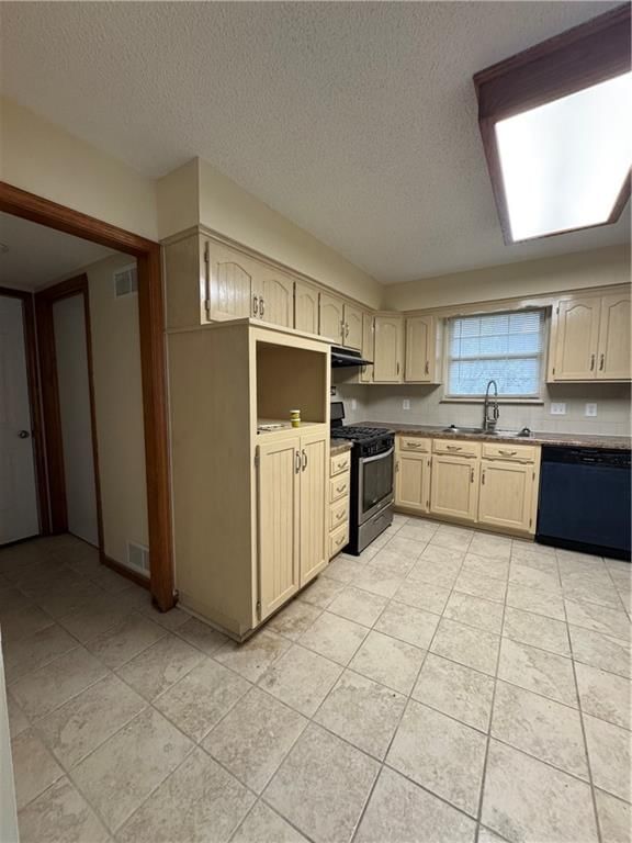 1608 N Lazy Branch Road — photo 9