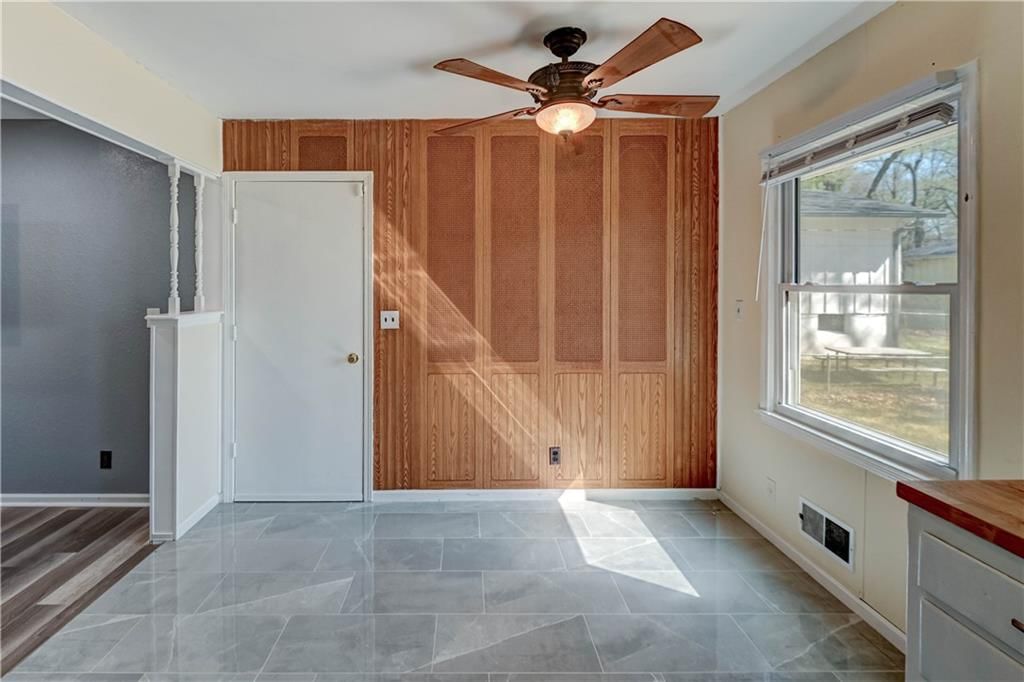 11003 Herrick Avenue — photo 15