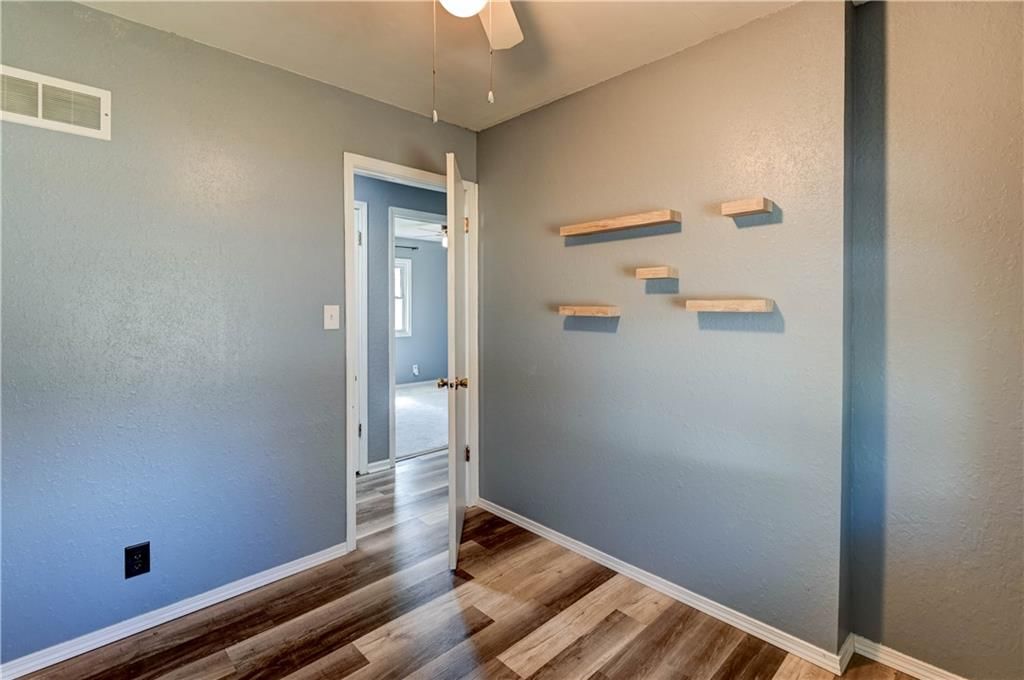 11003 Herrick Avenue — photo 24
