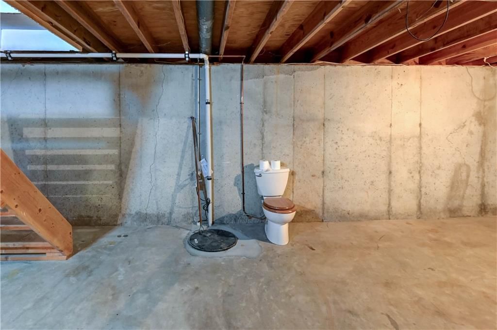 11003 Herrick Avenue — photo 29