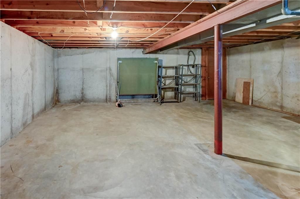 11003 Herrick Avenue — photo 30