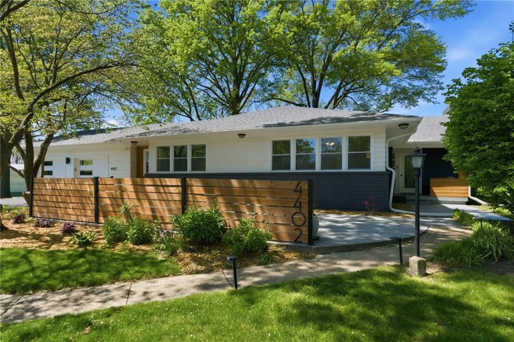 4402 S Phelps Road — photo 3