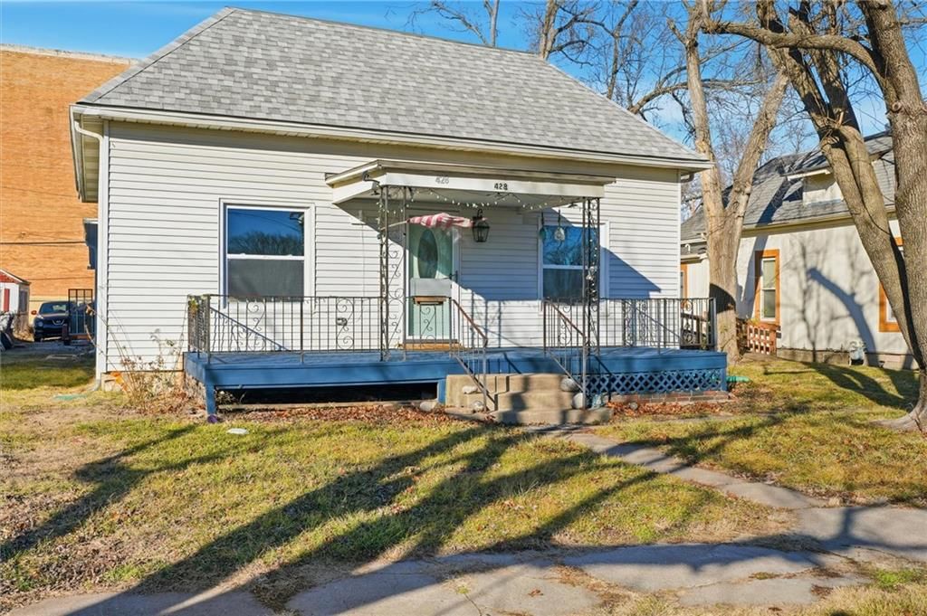 428 Brown Avenue — photo 2