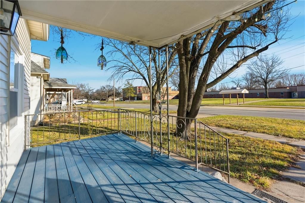 428 Brown Avenue — photo 4