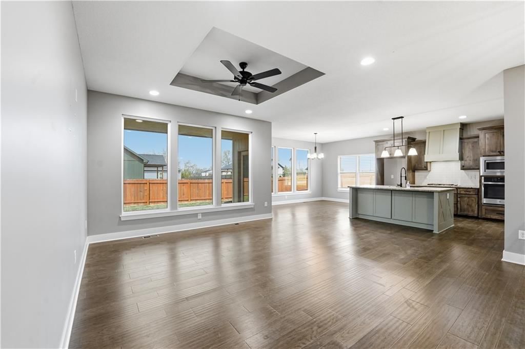 2500 Burris Drive — photo 14
