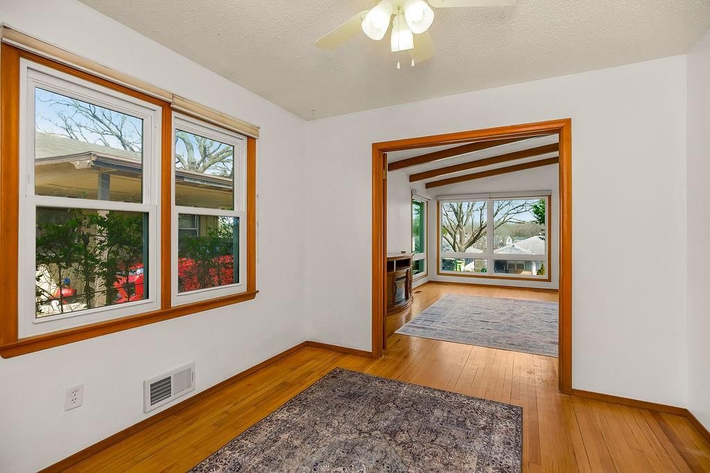 818 NW South Shore Drive — photo 11