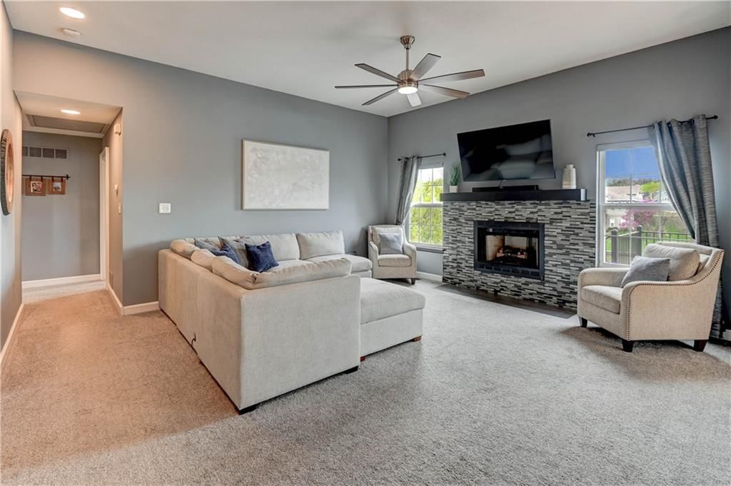 632 SW Lakeview Drive — photo 9