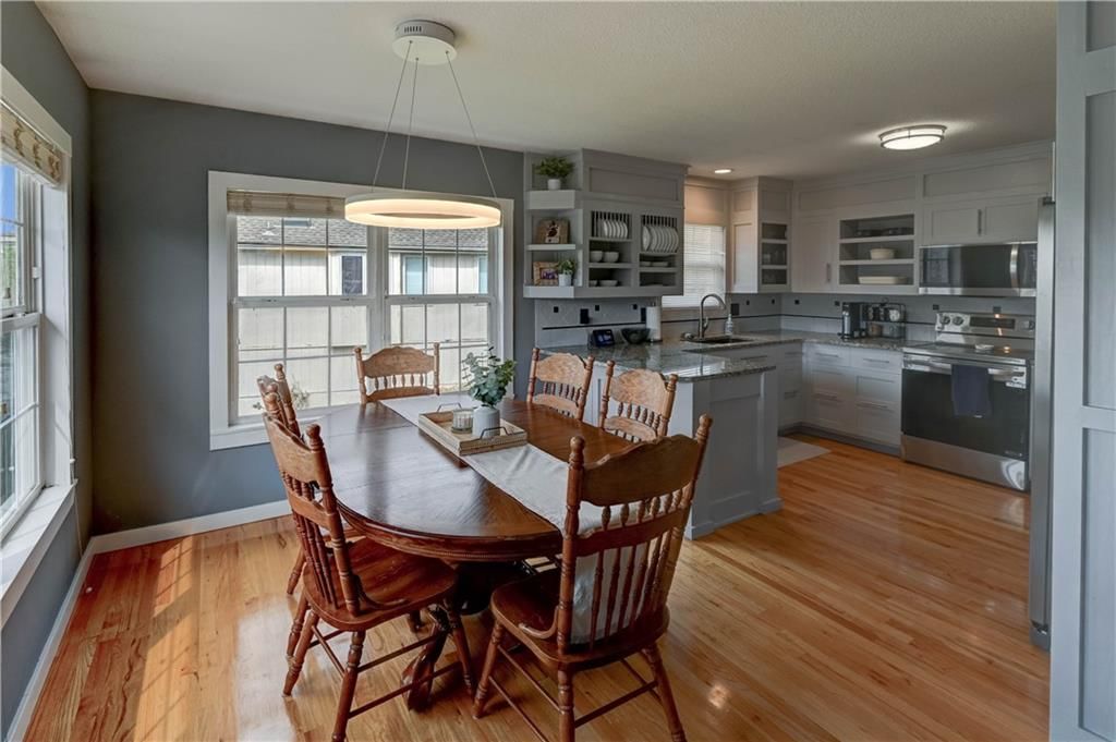 632 SW Lakeview Drive — photo 23