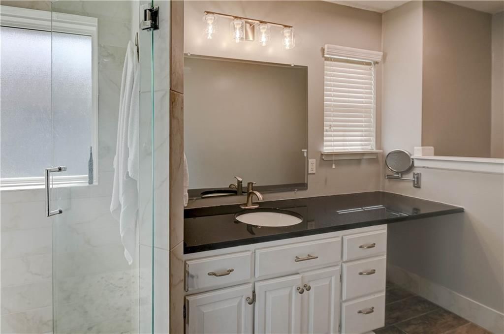 632 SW Lakeview Drive — photo 32