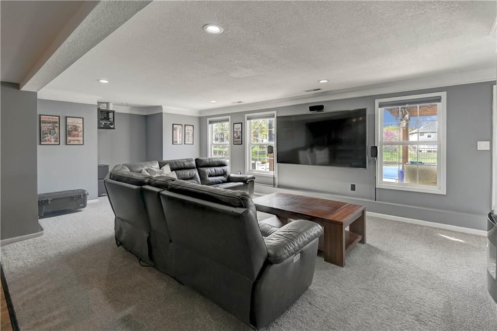 632 SW Lakeview Drive — photo 40