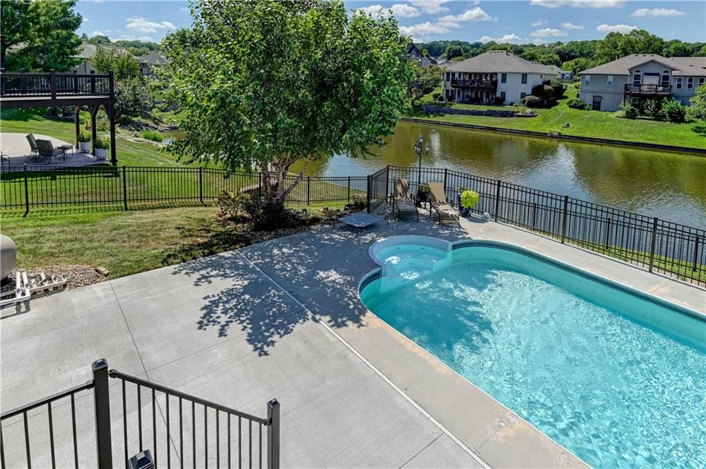 632 SW Lakeview Drive — photo 58