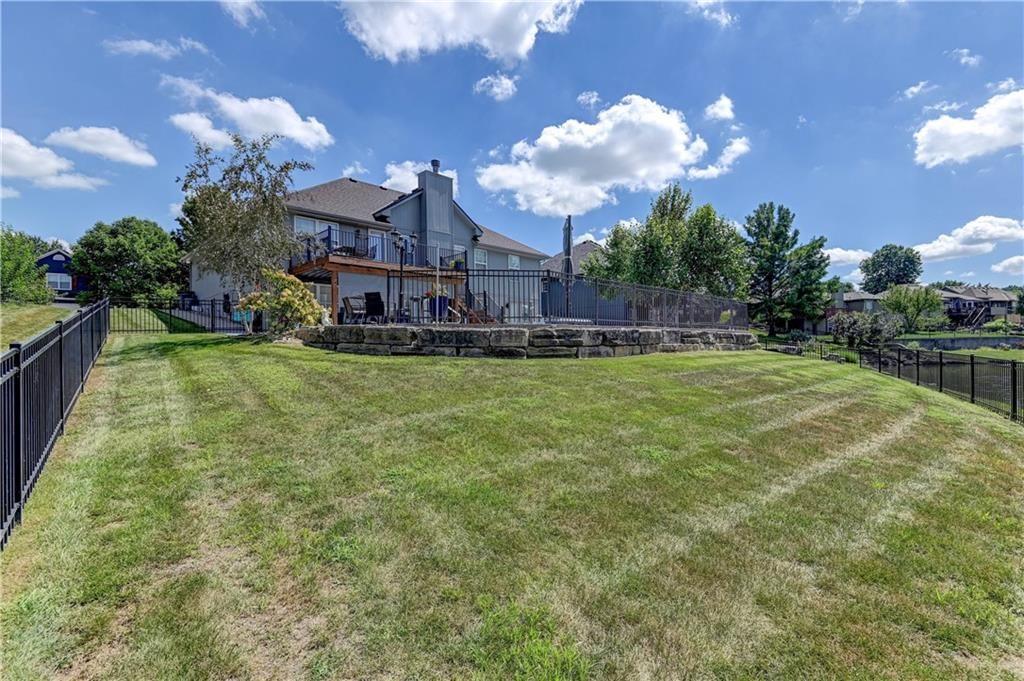 632 SW Lakeview Drive — photo 62