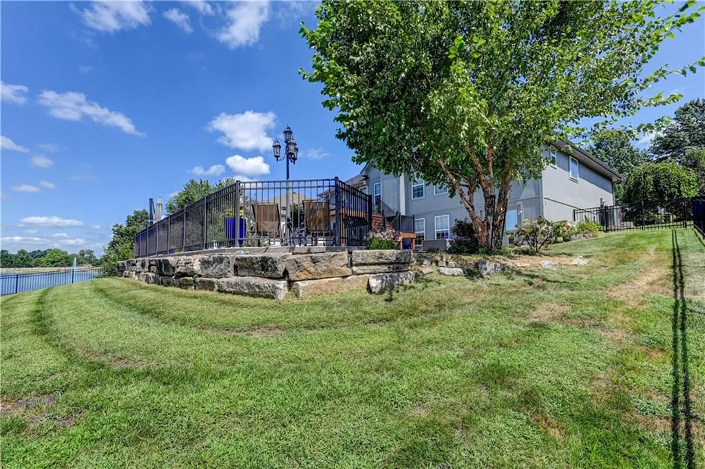 632 SW Lakeview Drive — photo 66