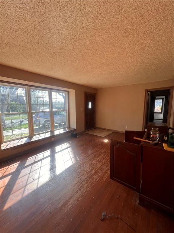 13624 Parker Avenue — photo 8