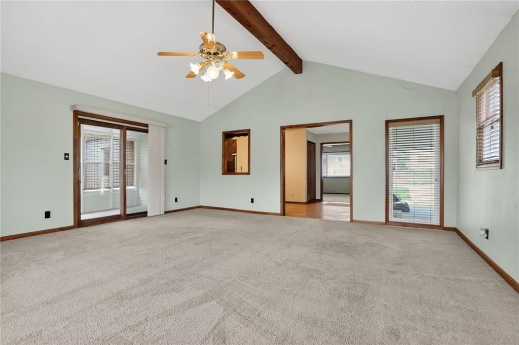 1605 N Hocker Avenue — photo 11