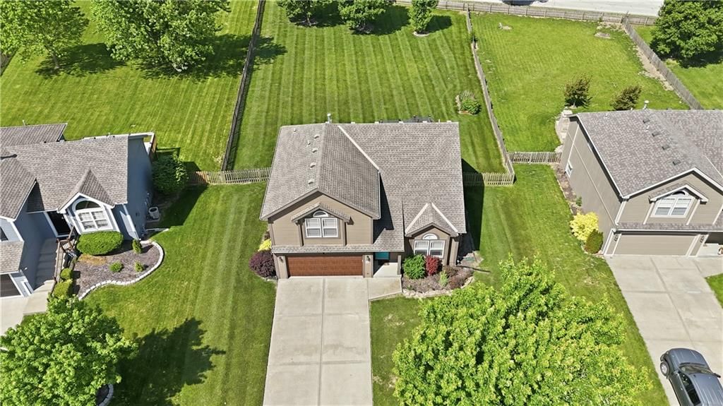 11428 N Ewing Avenue — photo 2