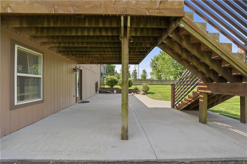 11428 N Ewing Avenue — photo 29