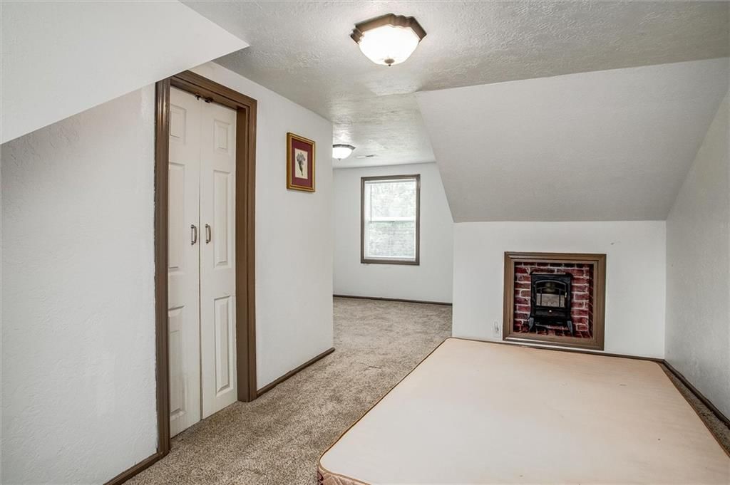 832 W 30th Street — photo 23