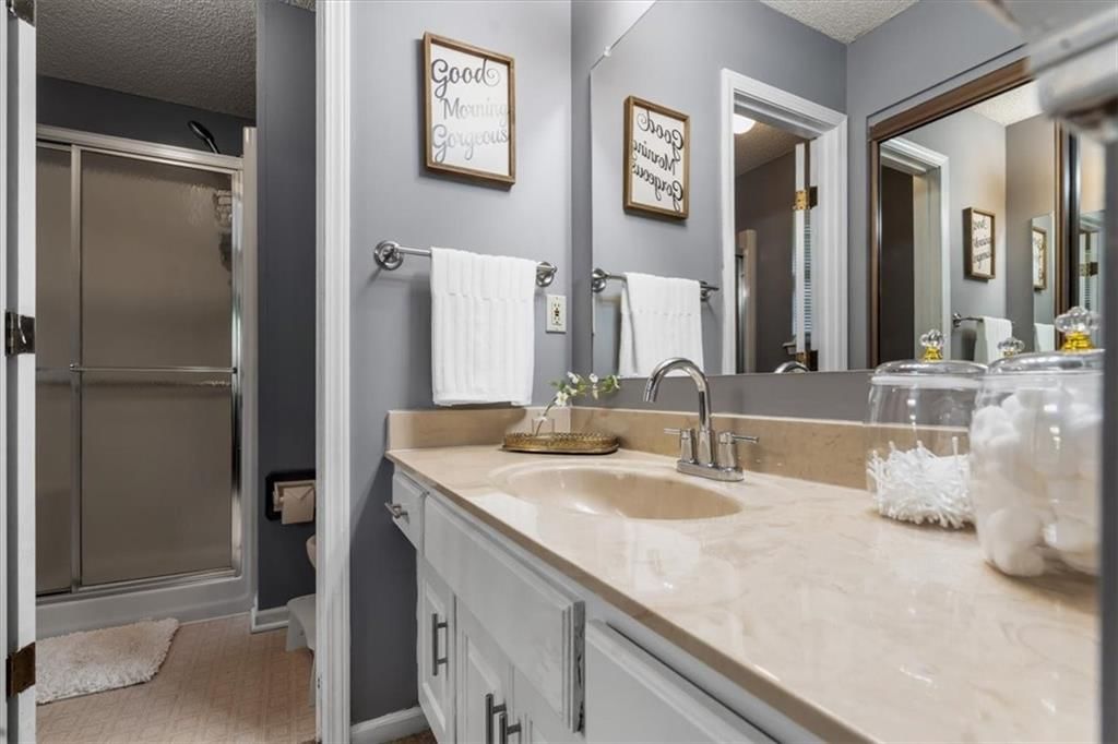 1204 NE Hendrix Drive — photo 11