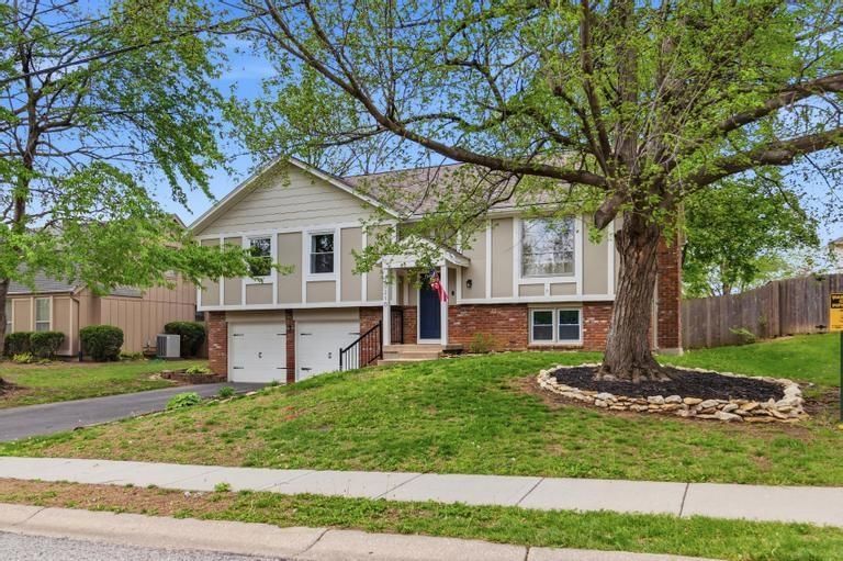 10210 Rosehill Road — photo 3