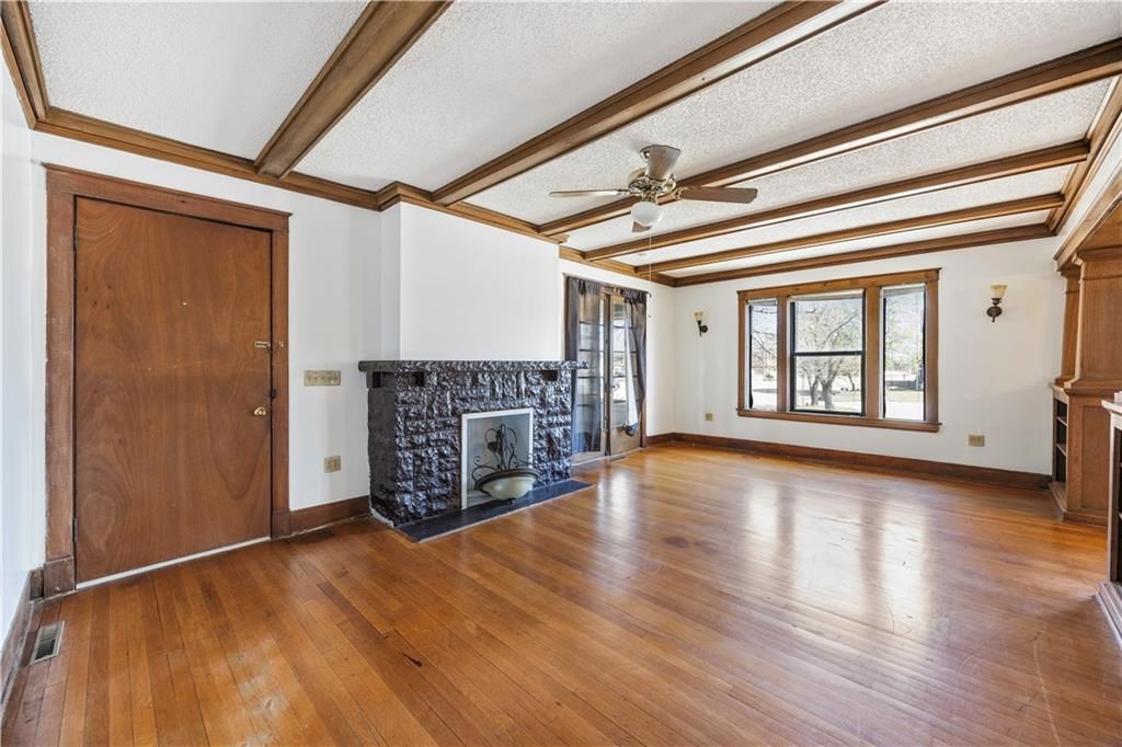 1624 Broadway Avenue — photo 4