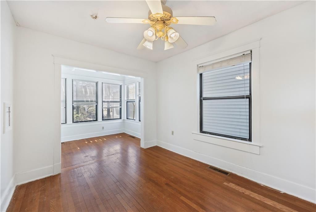 1624 Broadway Avenue — photo 10