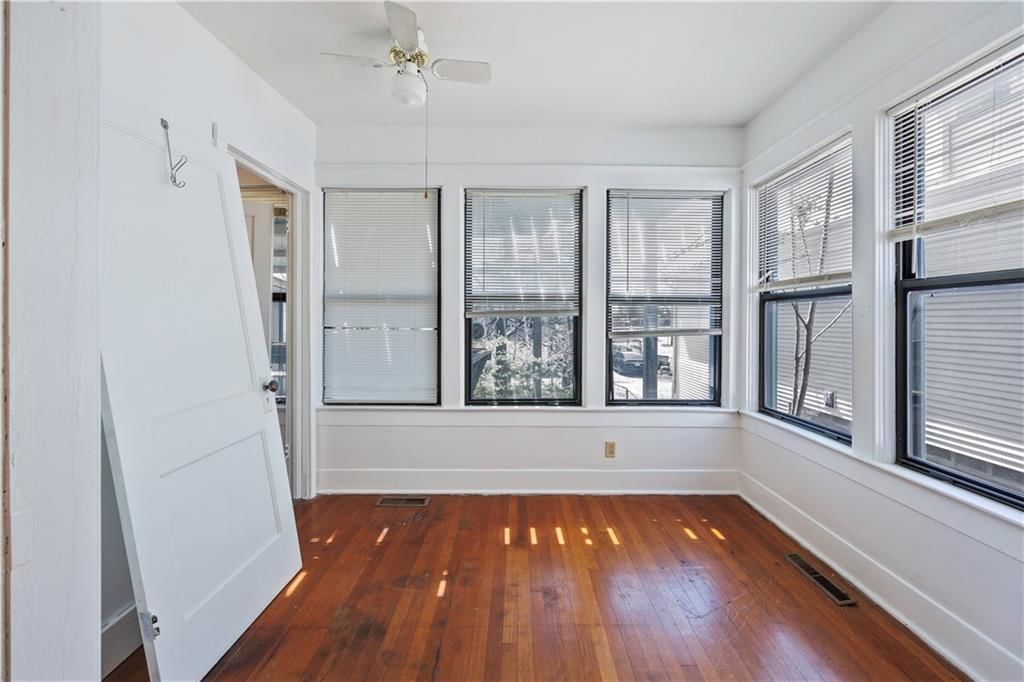 1624 Broadway Avenue — photo 12