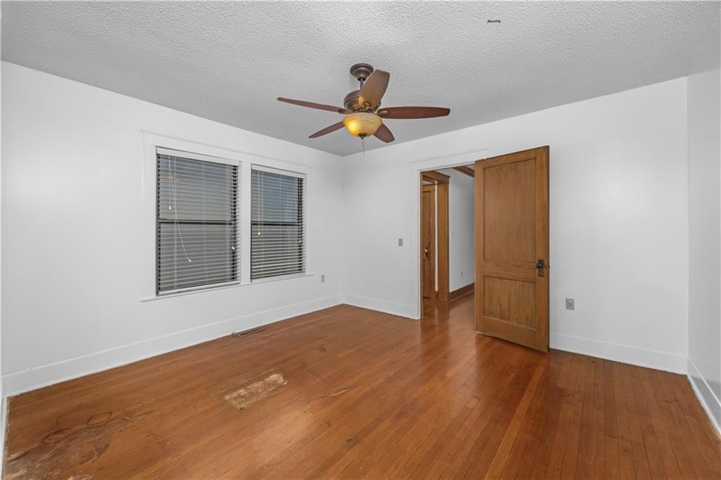 1624 Broadway Avenue — photo 14