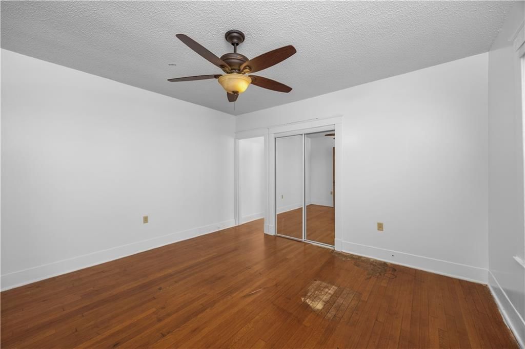 1624 Broadway Avenue — photo 15