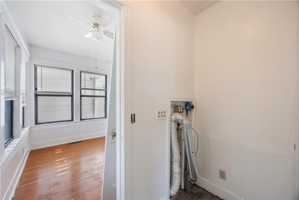 1624 Broadway Avenue — photo 16