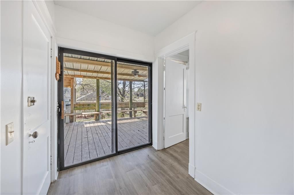 1624 Broadway Avenue — photo 17