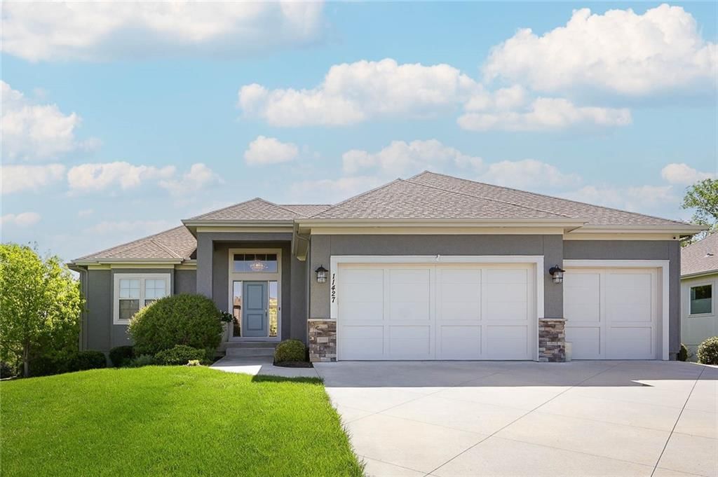11427 S Redbud Lane — photo 32