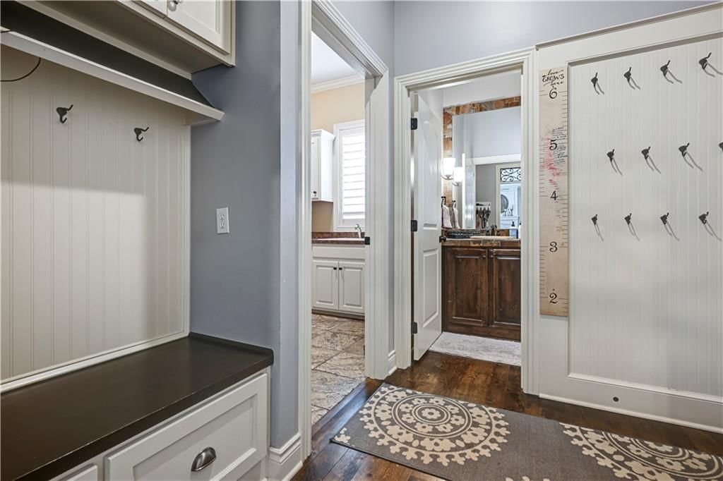 11204 W 165TH Street — photo 39