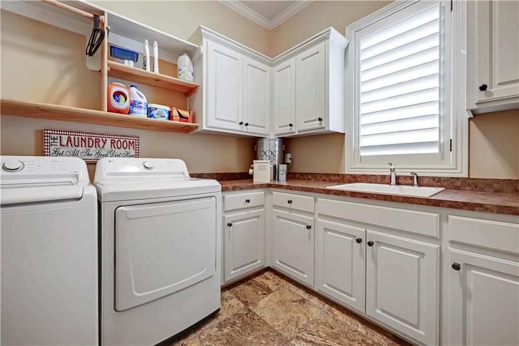 11204 W 165TH Street — photo 41