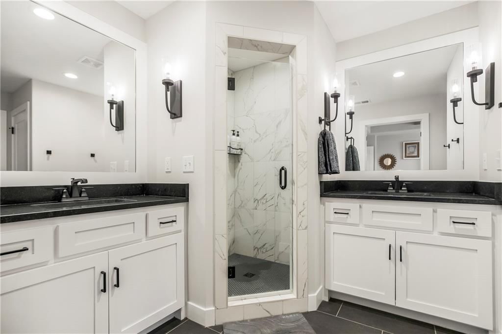 4015 NE Sagamore Drive — photo 16