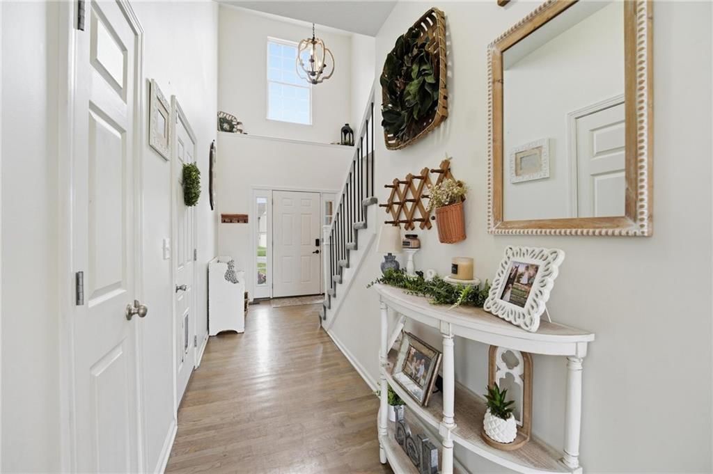 215 E Whispering Hills Boulevard — photo 3