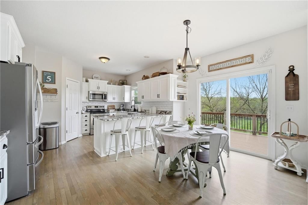 215 E Whispering Hills Boulevard — photo 16