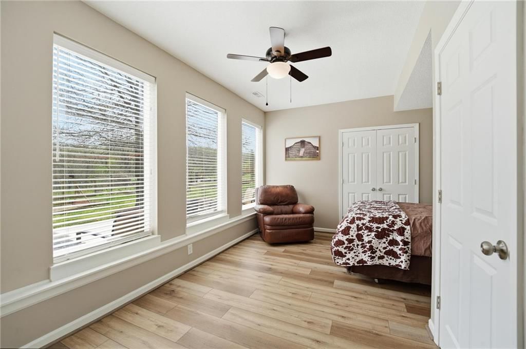 215 E Whispering Hills Boulevard — photo 26