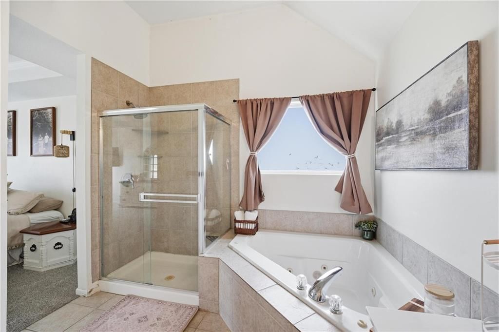 215 E Whispering Hills Boulevard — photo 44