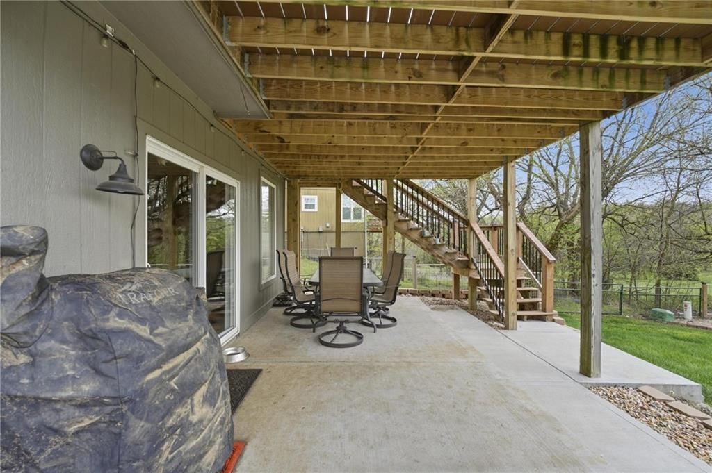 215 E Whispering Hills Boulevard — photo 47