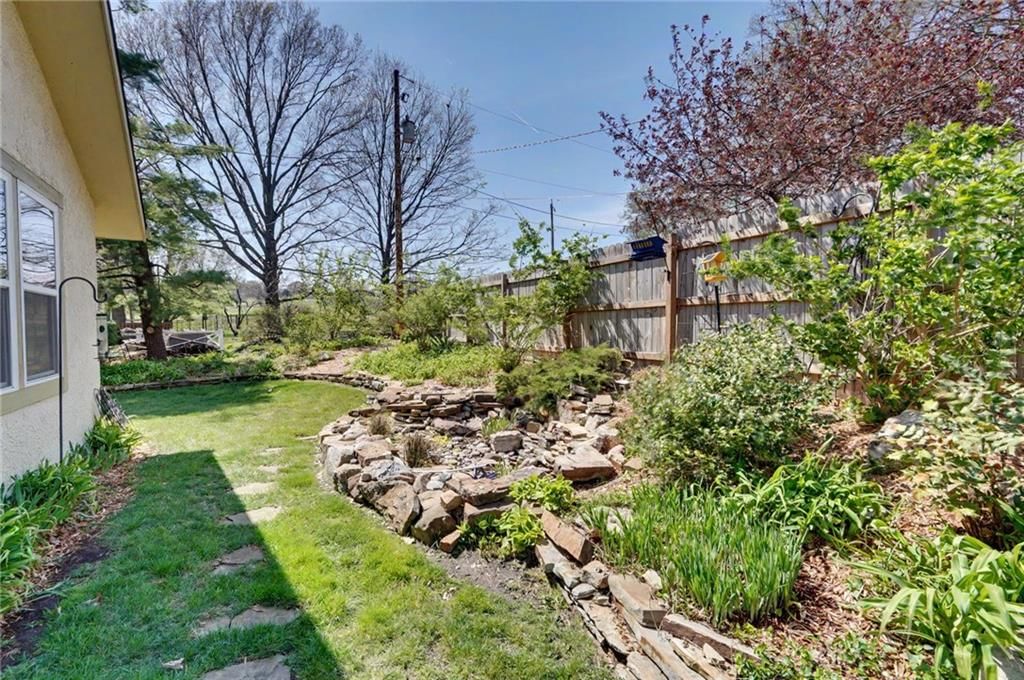 103 Providence Road — photo 34