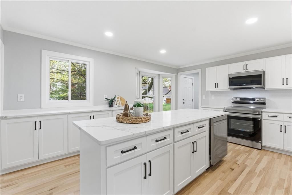 2121 W 120th Street — photo 12