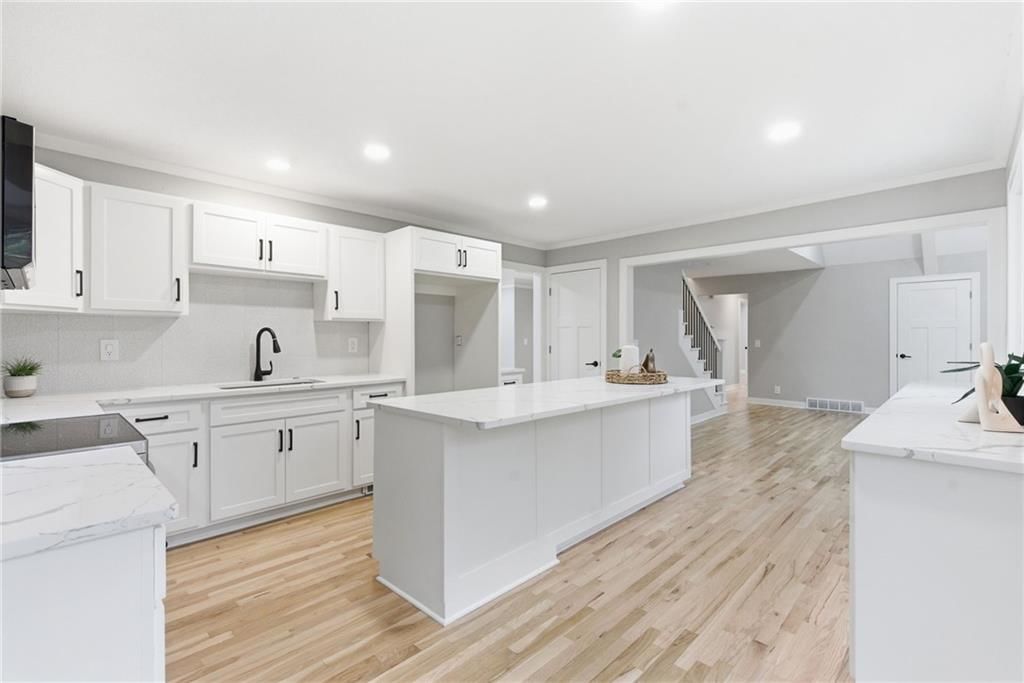 2121 W 120th Street — photo 14